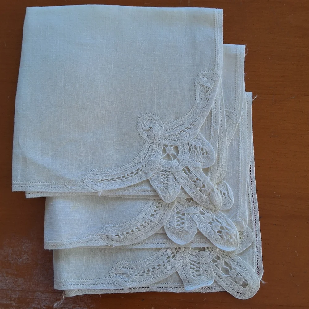Irish Linens - Picture 4 of 12